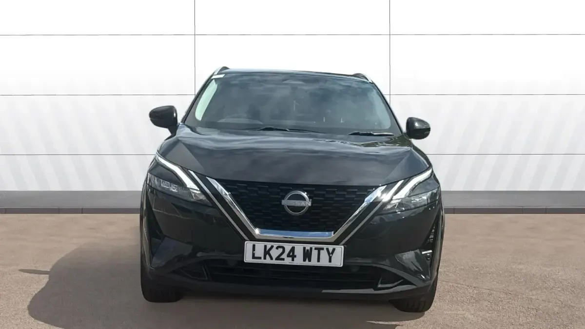 Used Nissan Qashqai N-Connecta 140 HP (102 kW) 2024 Black SUV