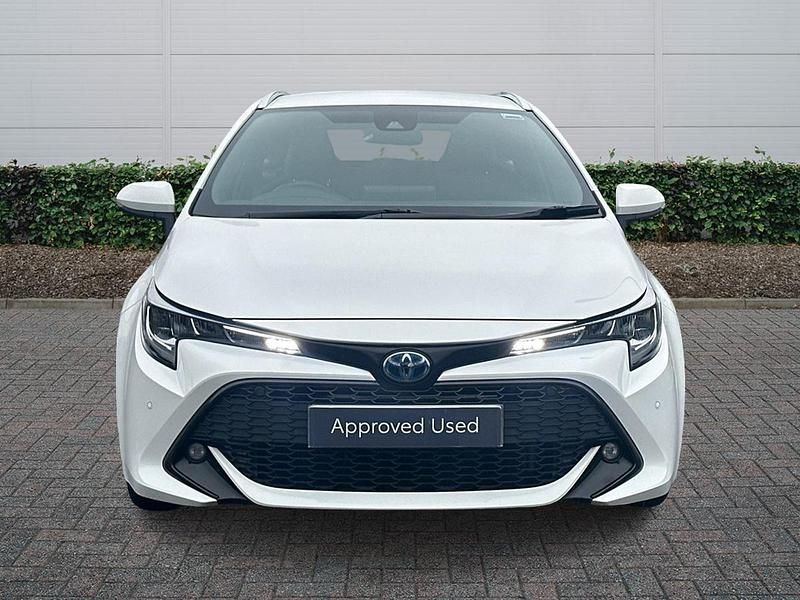 Used Toyota Corolla 2023 White Estate