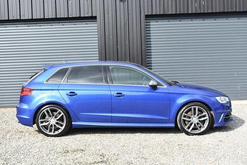 Used Audi S3 Sportback Design 300 HP (220 kW) 2015 Blue Hatchback