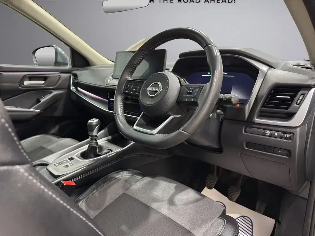 Used Nissan Qashqai N-Connecta 140 HP (102 kW) 2025 Grey SUV