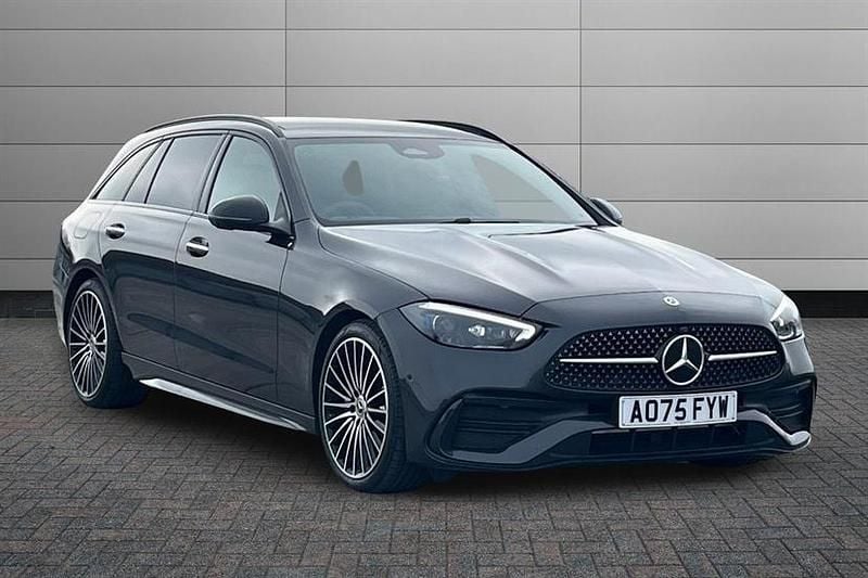 Used Mercedes C220 AMG Line Premium Plus 200 HP (147 kW) 2025 Graphite grey Estate