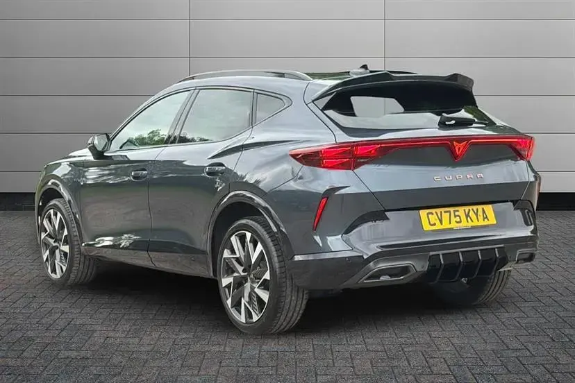 Usado Cupra Formentor 150 CV (110 kW) 2025 Gris SUV