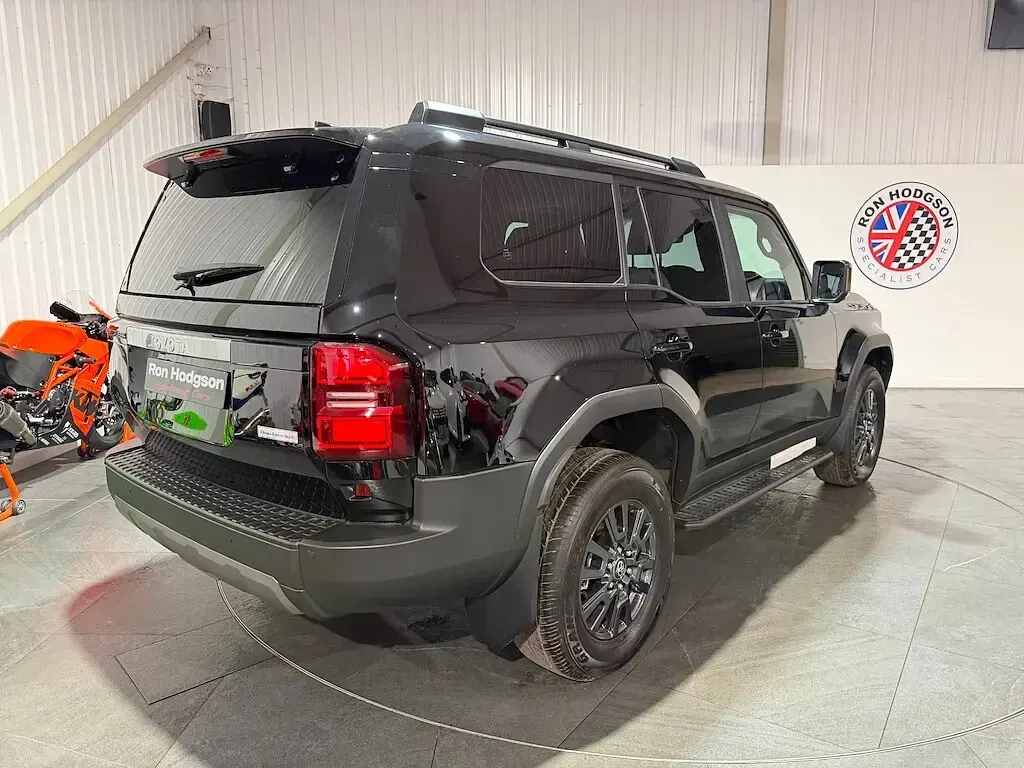 New Toyota Land Cruiser 204 HP (150 kW) 2025 Black SUV