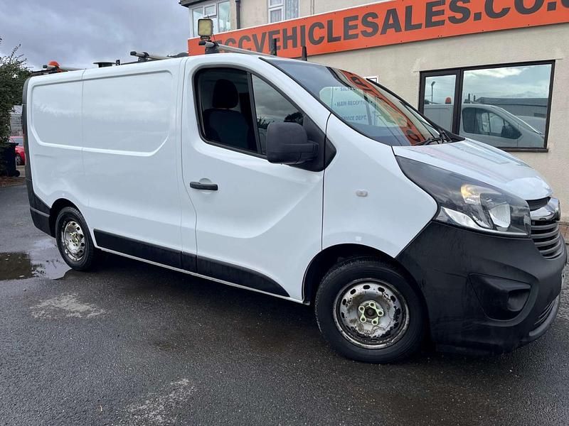 Used Vauxhall Vivaro 2014 White MPV