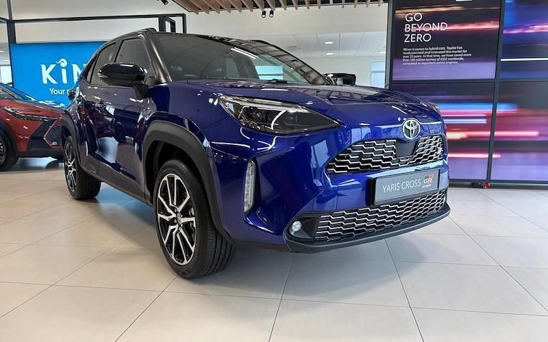 Used 2024 Toyota Yaris Hybrid Sport Estate | £30,734 - Image 1/4