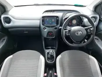 Used Toyota Aygo Trend 72 HP (52 kW) 2019 Grey Hatchback