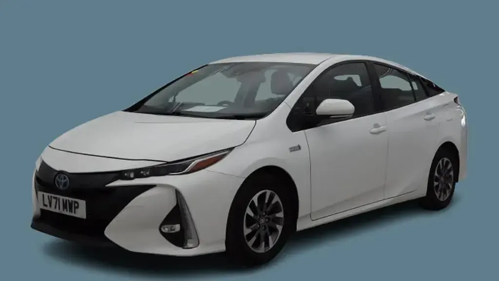 Used Toyota Prius Business Edition 122 HP (89 kW) 2021 White Hatchback