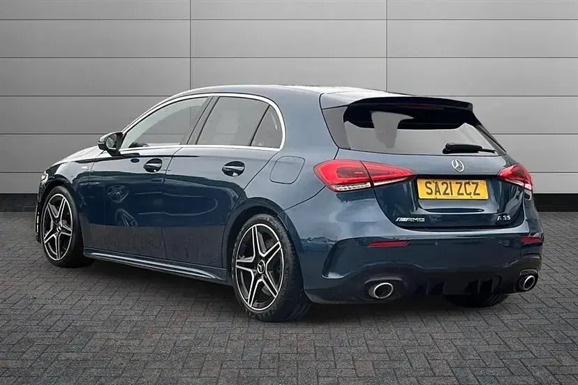 Usado Mercedes A35 AMG Executive 306 HP (225 kW) 2021 Azul Citadino