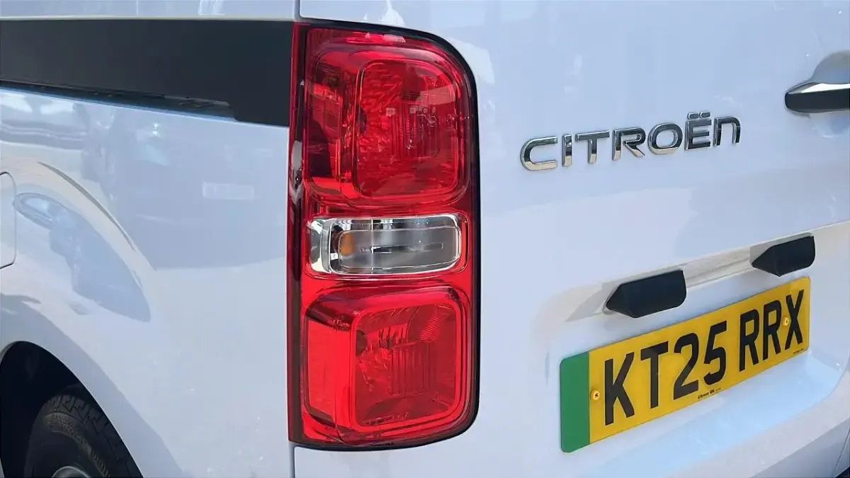 Used Citroën Dispatch 98 kW (134 HP) 2025 White MPV