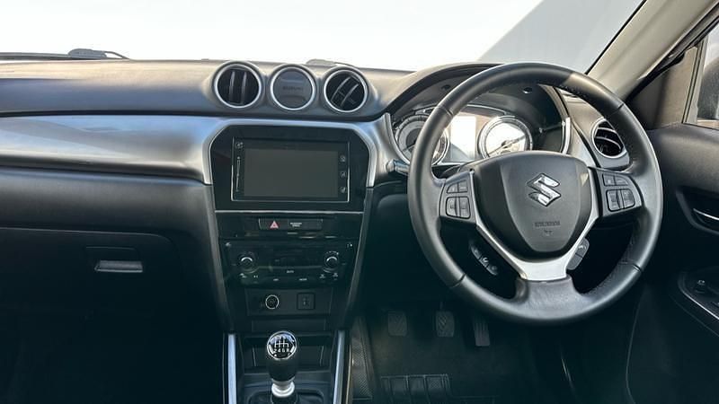 Used Suzuki Vitara SZ-T 129 HP (94 kW) 2021 Black SUV