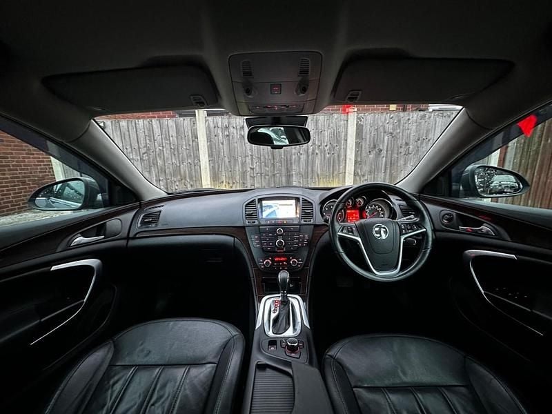 Used Vauxhall Insignia Elite 160 HP (117 kW) 2011 Grey Hatchback