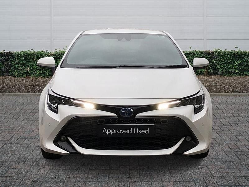 Used Toyota Corolla 2023 White Hatchback