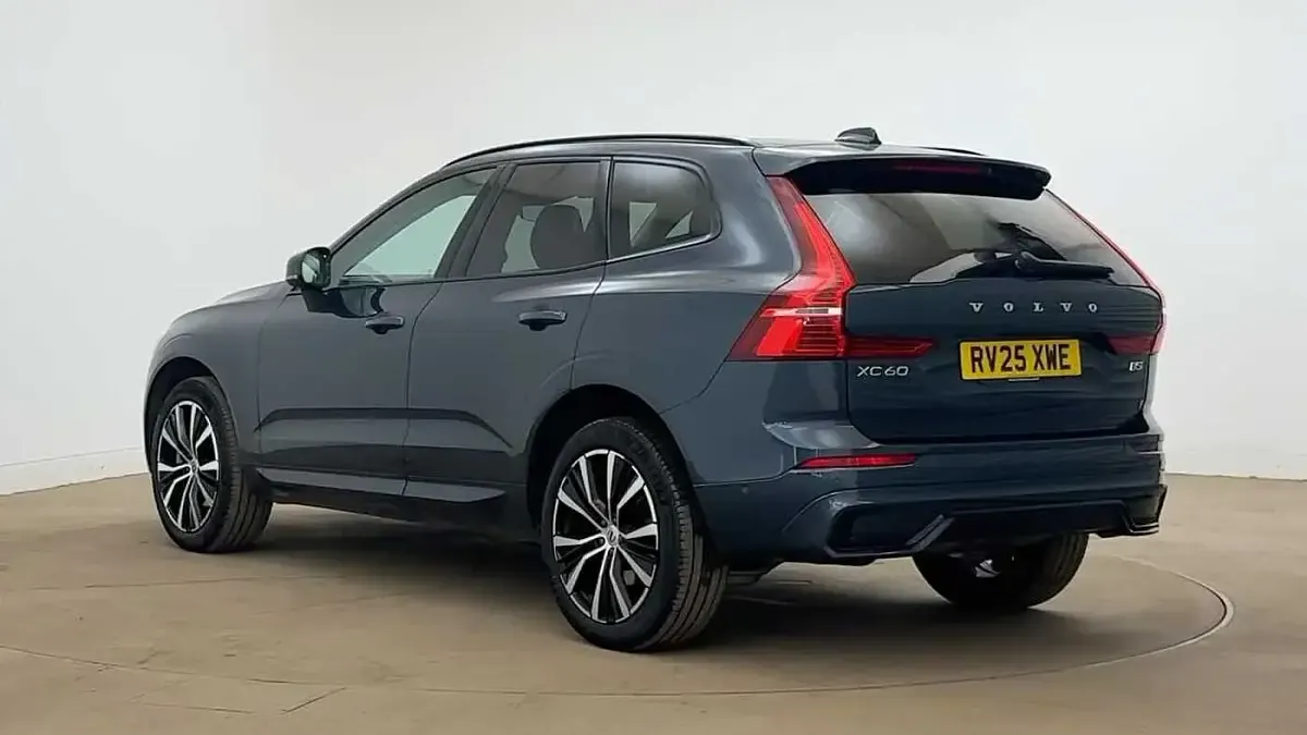 Usado Volvo XC60 Ultra 2025 Azul SUV