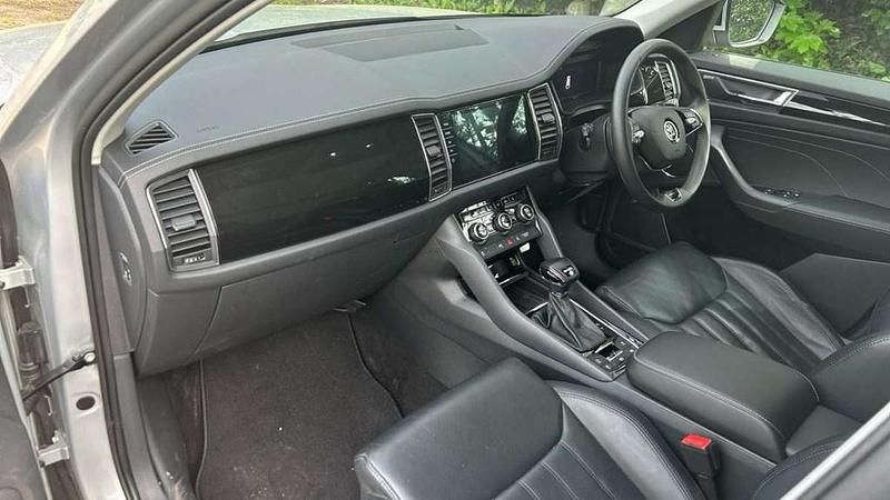 Used Skoda Kodiaq LAURIN & KLEMENT 187 HP (137 kW) 2024 Silver SUV