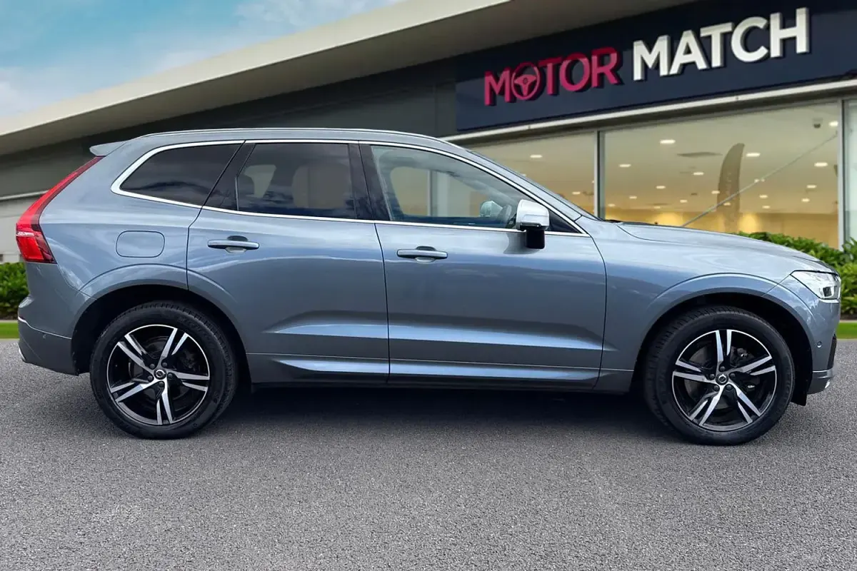 Used Volvo XC60 R-Design 2018 Grey SUV