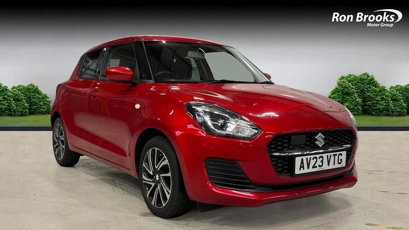 Used 2023 Suzuki Swift SZ-L Hatchback | £11,375 (Good price) - Image 1/4