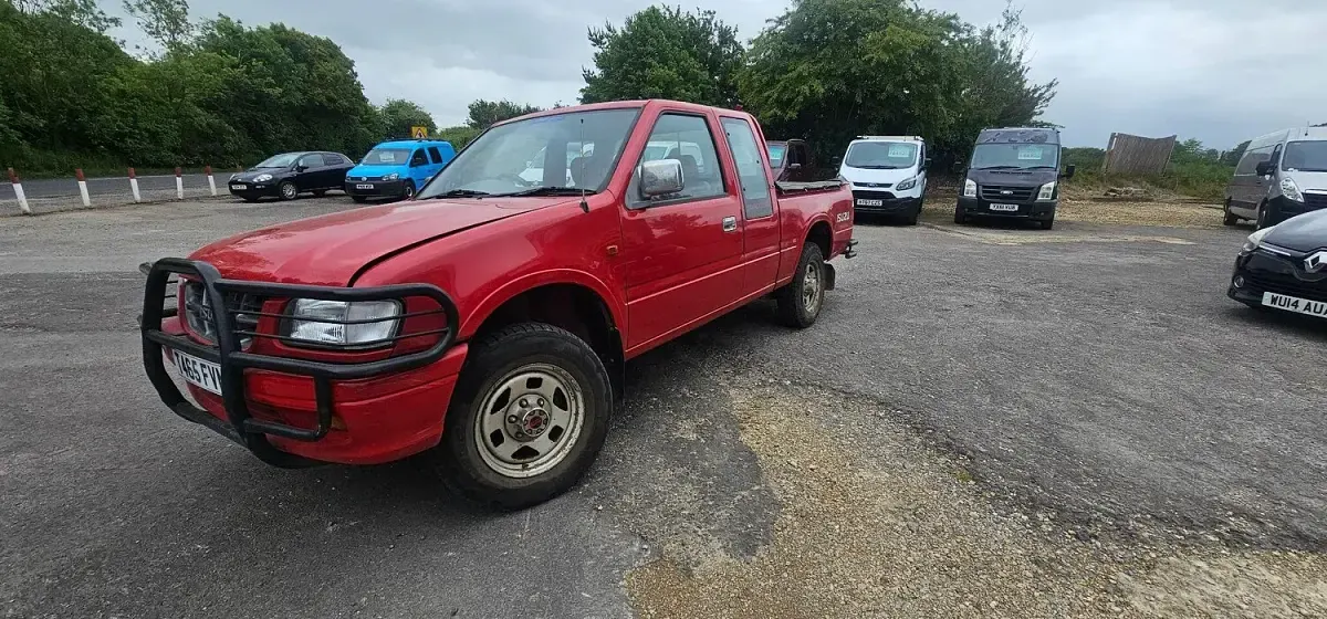 Used Isuzu Trooper 1999 Red SUV