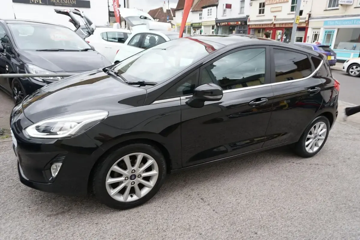 Used Ford Fiesta Titanium 100 HP (73 kW) 2020 Black Hatchback