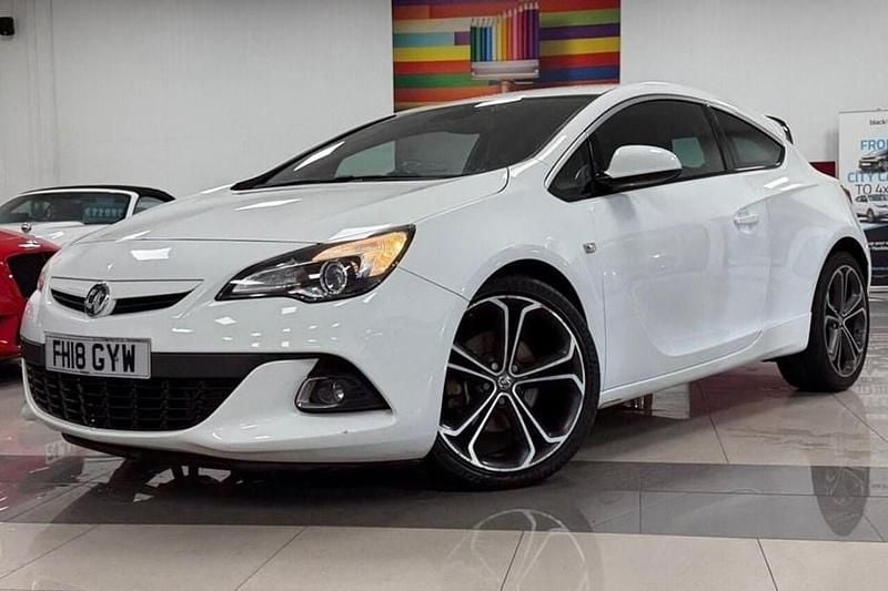 Used Vauxhall Astra GTC Edition 140 HP (102 kW) 2018 Coupe