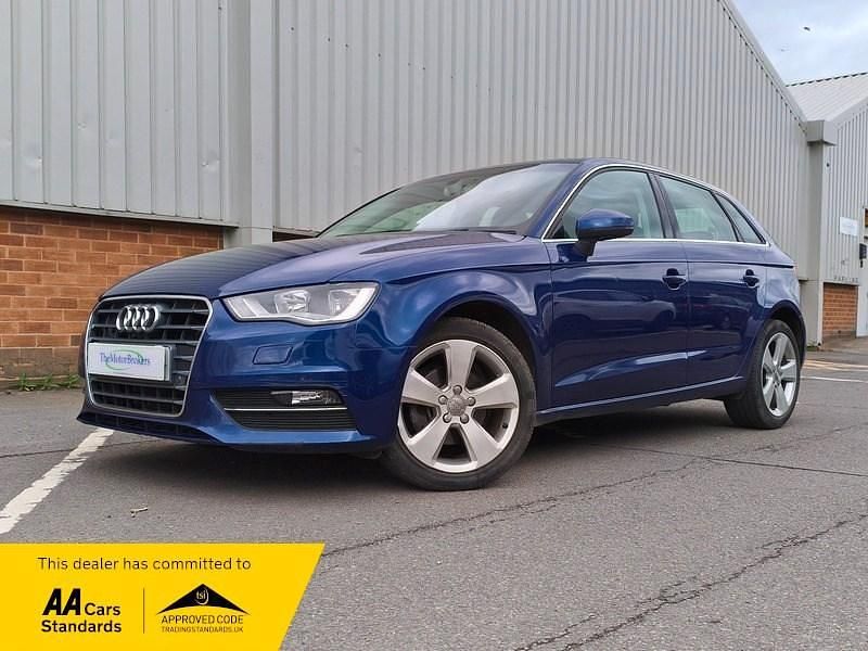 Used Audi A3 Sport 184 HP (135 kW) 2014 Blue Hatchback