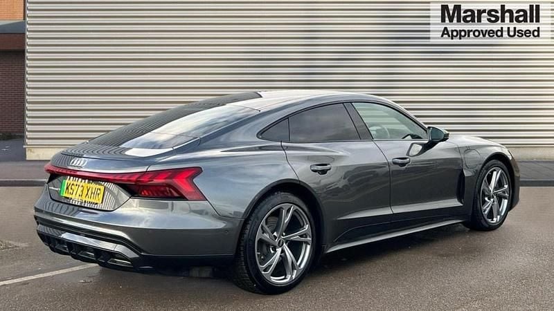 Used Audi e-tron GT quattro Comfort 389 kW (530 HP) 2023 Grey Sedan