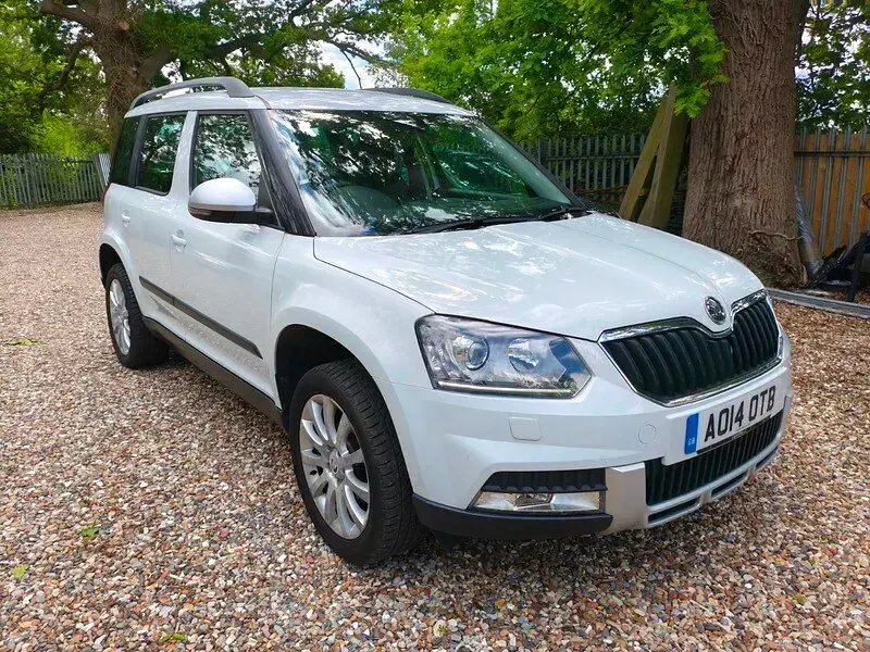 Used Skoda Yeti Elegance 105 HP (77 kW) 2014 White SUV