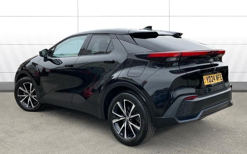 Used Toyota C-HR Design 140 HP (102 kW) 2026 SUV