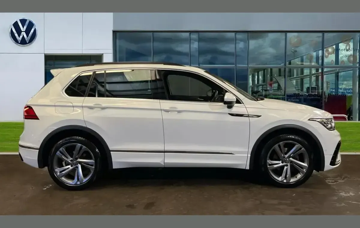 Used VW Tiguan R-line Edition 147 HP (108 kW) 2023 White SUV