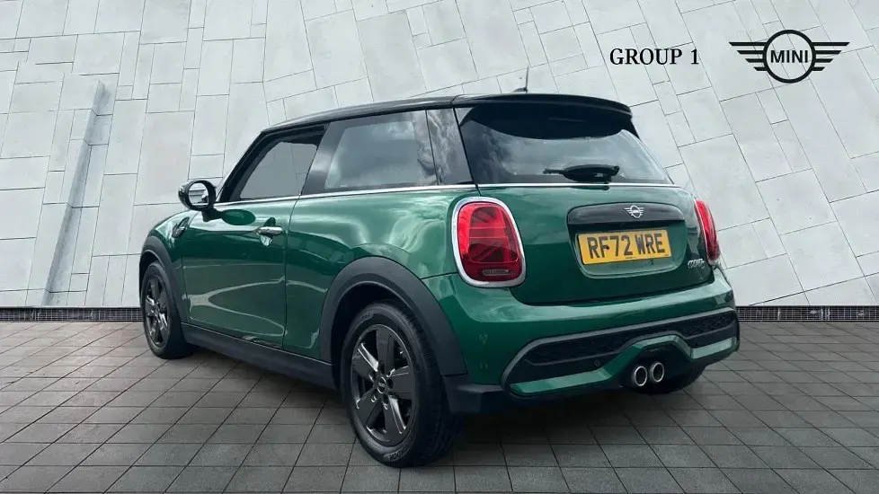 Used Mini Cooper S Classic 176 HP (129 kW) 2023 Green Hatchback