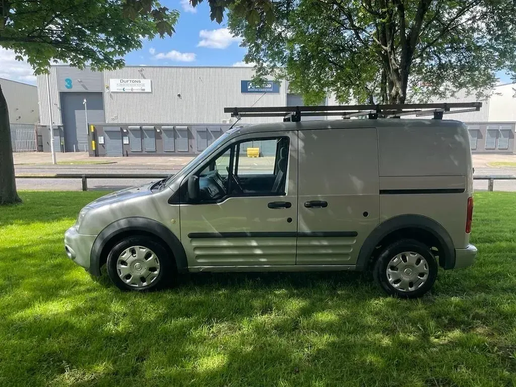 Used Ford Transit Connect Trend 90 HP (66 kW) 2013 Silver MPV