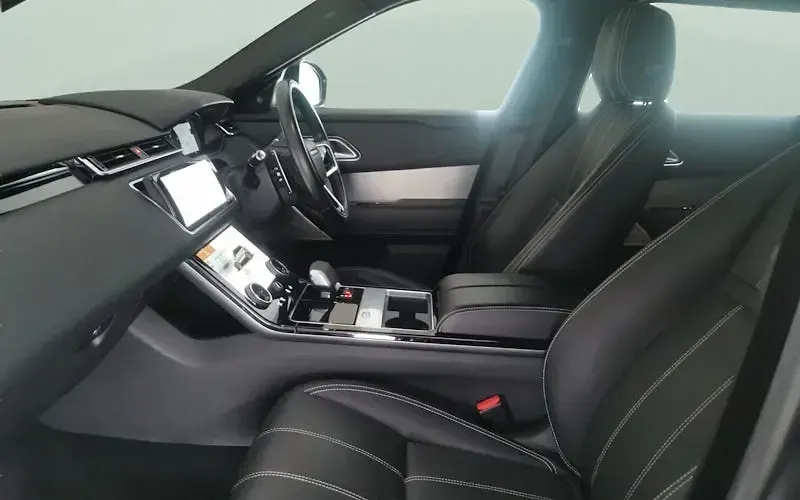 Usado Land Rover Range Rover Velar SE Dynamic 300 CV (220 kW) 2021 Gris SUV