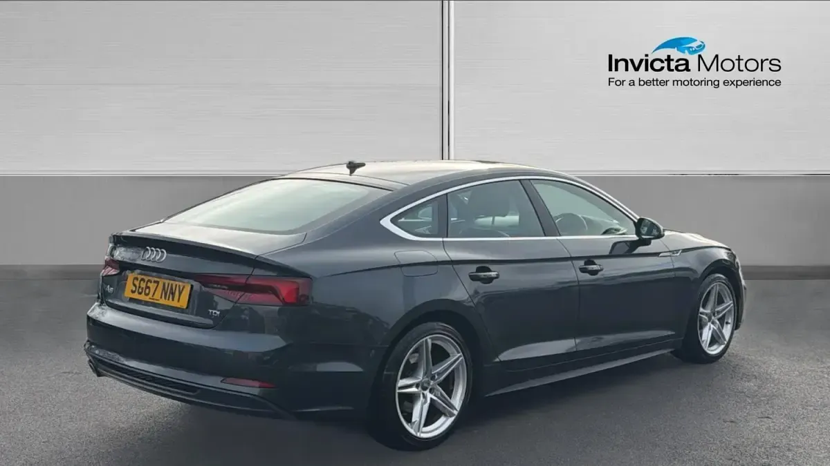 Begagnad Audi A5 S-Line 190 HK (139 kW) 2017 Grå Sportkupé