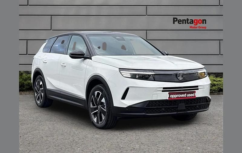 New Vauxhall Grandland 156 kW (213 HP) 2025 White SUV
