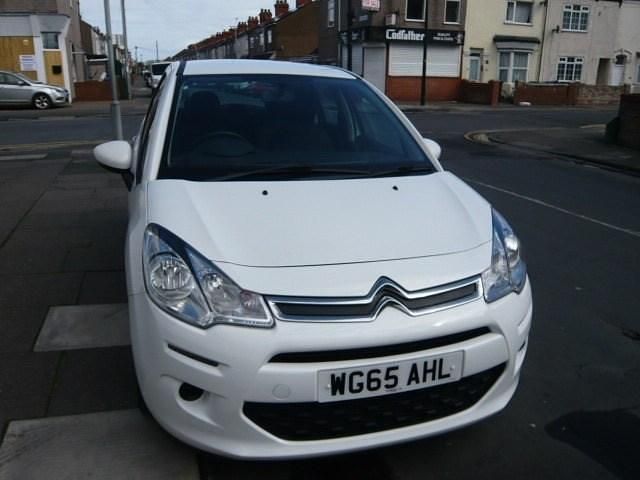 Used Citroën C3 PureTech 2015 White Hatchback
