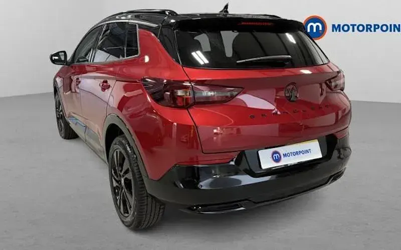 Second-hand Vauxhall Grandland X GS Line 131 CP (96 kW) 2022 Roșu SUV