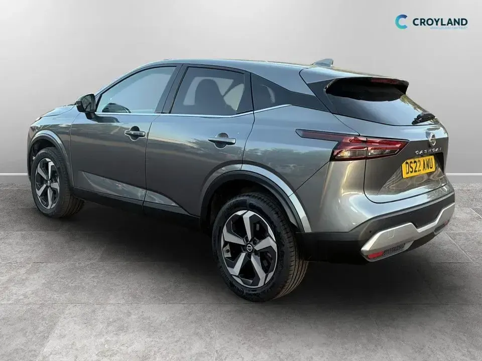Used Nissan Qashqai N-Connecta 140 HP (102 kW) 2022 Grey SUV
