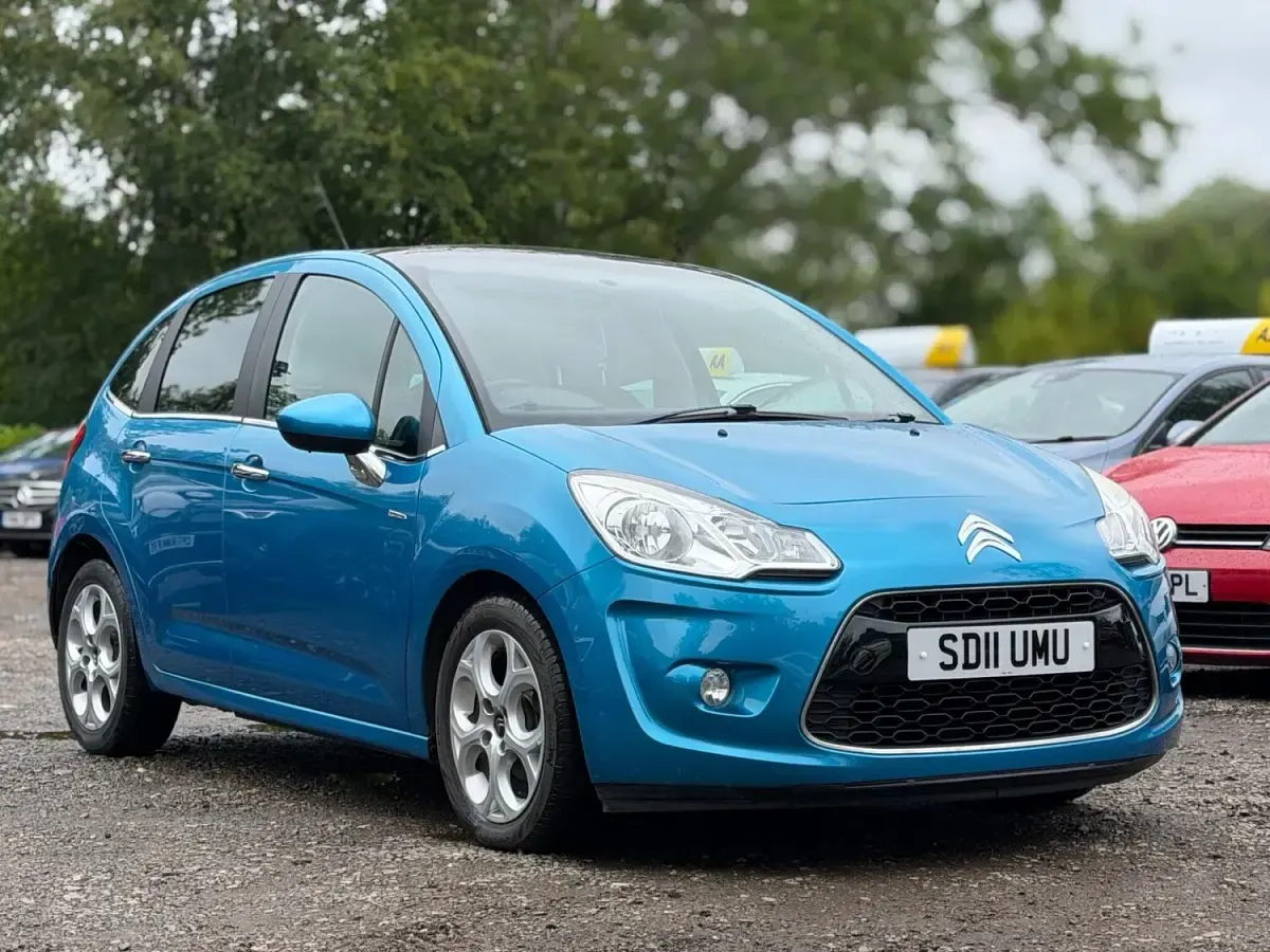 Used Citroën C3 Exclusive 90 HP (66 kW) 2011 Blue Hatchback