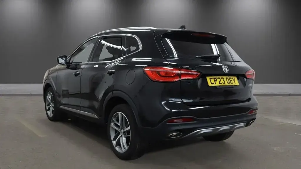 Used MG HS Excite 162 HP (119 kW) 2023 Black SUV