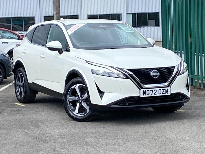 White Used 2022 Nissan Qashqai N-Connecta SUV | £18,999 (Expensive) - Image 1/4