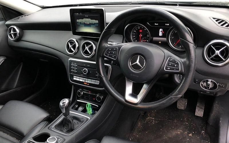 Used Mercedes GLA200 SE 136 HP (100 kW) 2017 Grey SUV