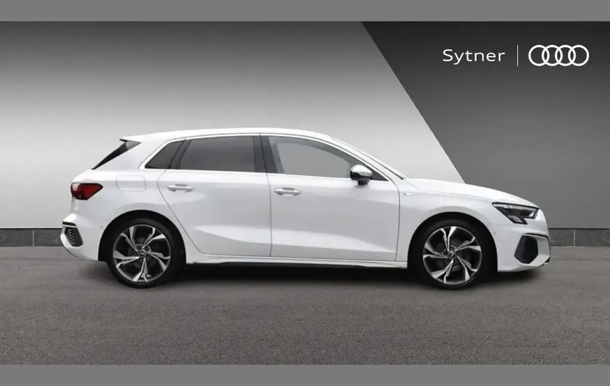 Used Audi A3 S-Line 108 HP (79 kW) 2023 White Sedan