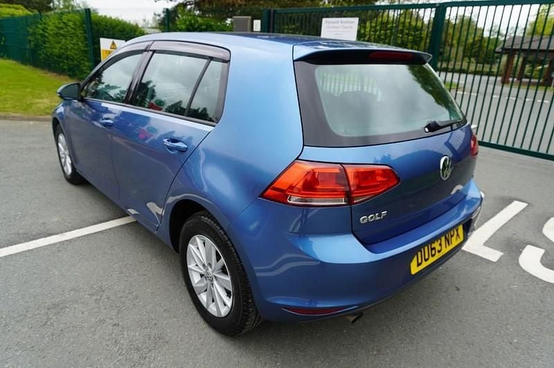 Begagnad VW Golf VII 2014 Halvkombi