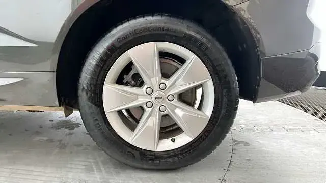Second-hand Volvo XC60 Momentum 250 CP (183 kW) 2022 SUV