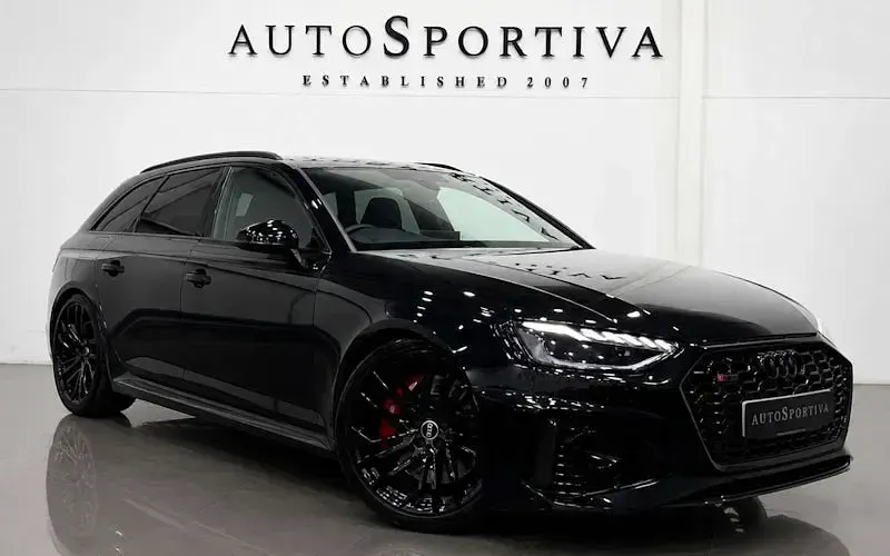 Used Audi RS4 Basis 450 HP (330 kW) 2024 Estate