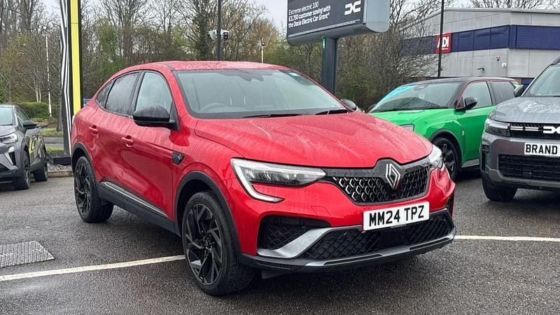 Used Renault Arkana Esprit Alpine 142 HP (104 kW) 2024 Id metallic  flame red  SUV