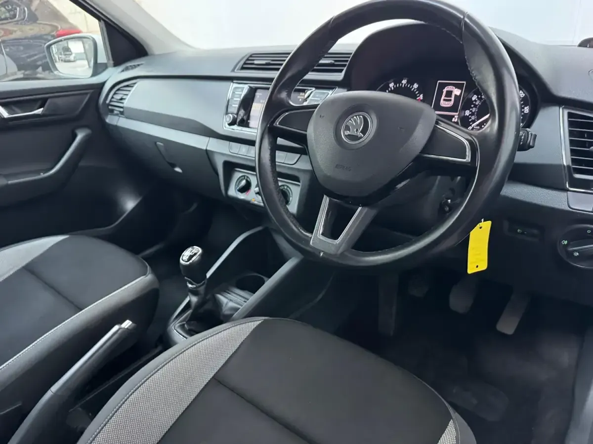 Used Skoda Fabia SE 2014 Blue Hatchback