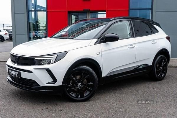White Used 2023 Vauxhall Grandland X SUV | £17,395 (Fair price) - Image 1/4