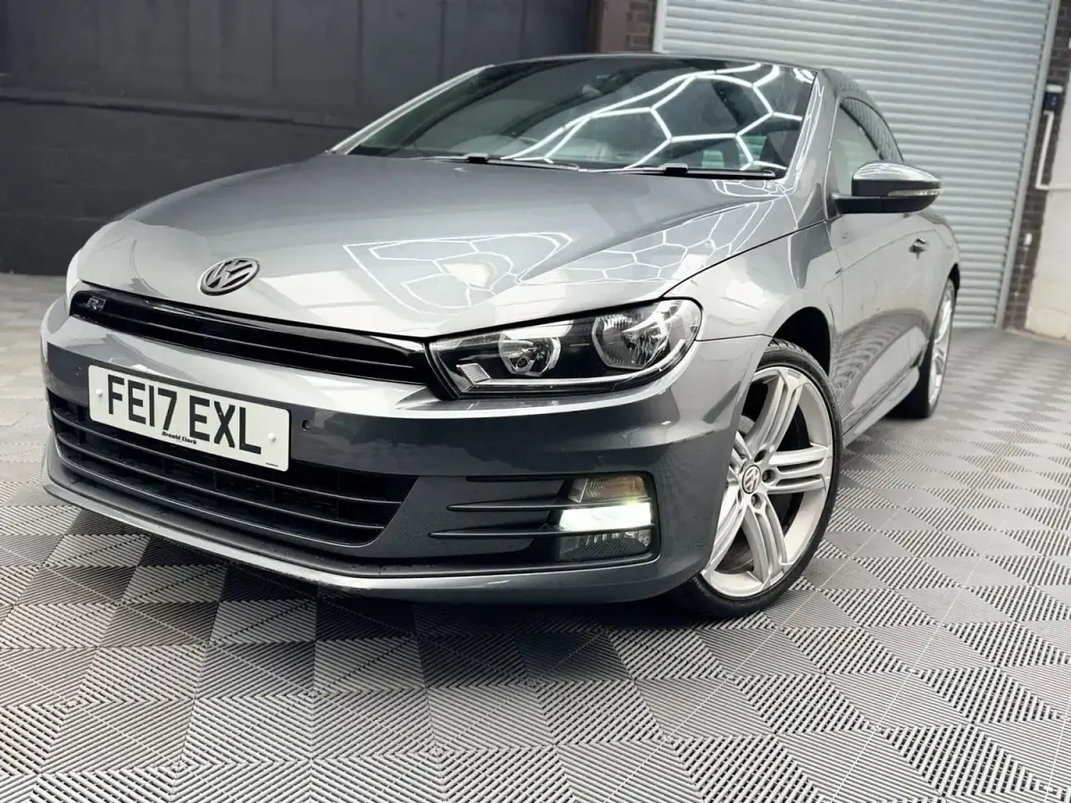 Begagnad VW Scirocco R-line 2017 Grå Sportkupé
