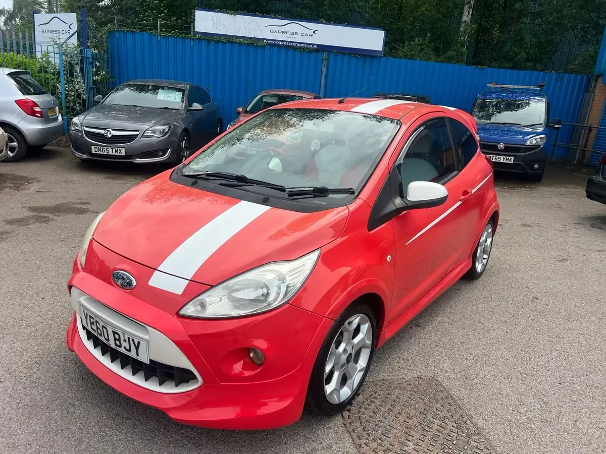 Used Ford Ka 69 HP (50 kW) 2010 Red Hatchback