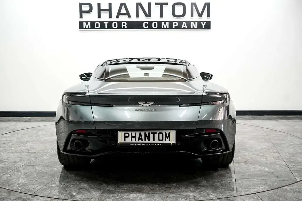 Used Aston Martin DB11 510 HP (375 kW) 2018 Green Coupe